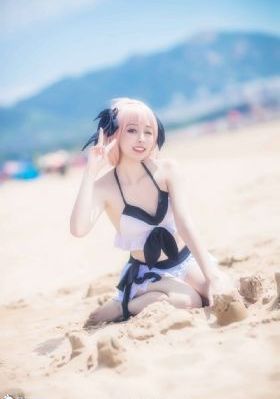 《年轻女教师3》_迅雷手机免费观看