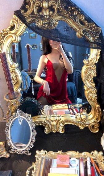 黑色的皮肤上哭泣的女人在线观看_HD神马影院手机在线