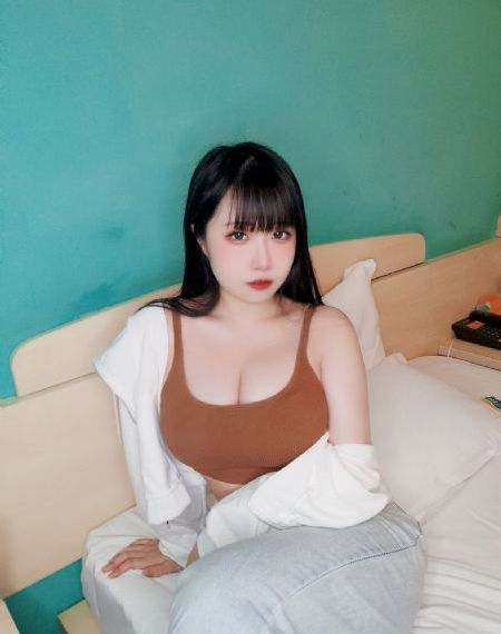 午夜魅影_720手机在线看