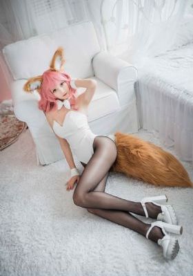 女大学生的沙龙_BD国语BD在线观看
