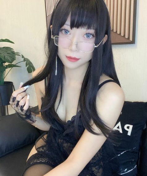 不扣钮的女孩完整版_4K在线观看完整版
